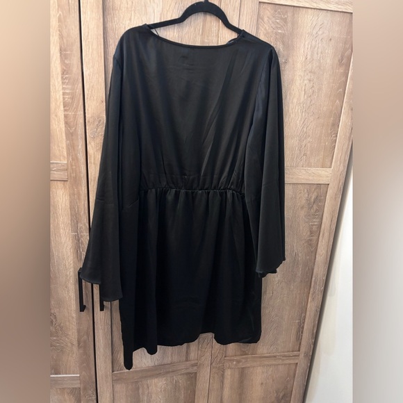 Vero Moda Black Long Sleeve Dress - Picture 2 of 3